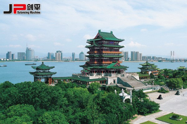 匡廬奇秀甲天下，劍平平衡機(jī)美名揚(yáng)